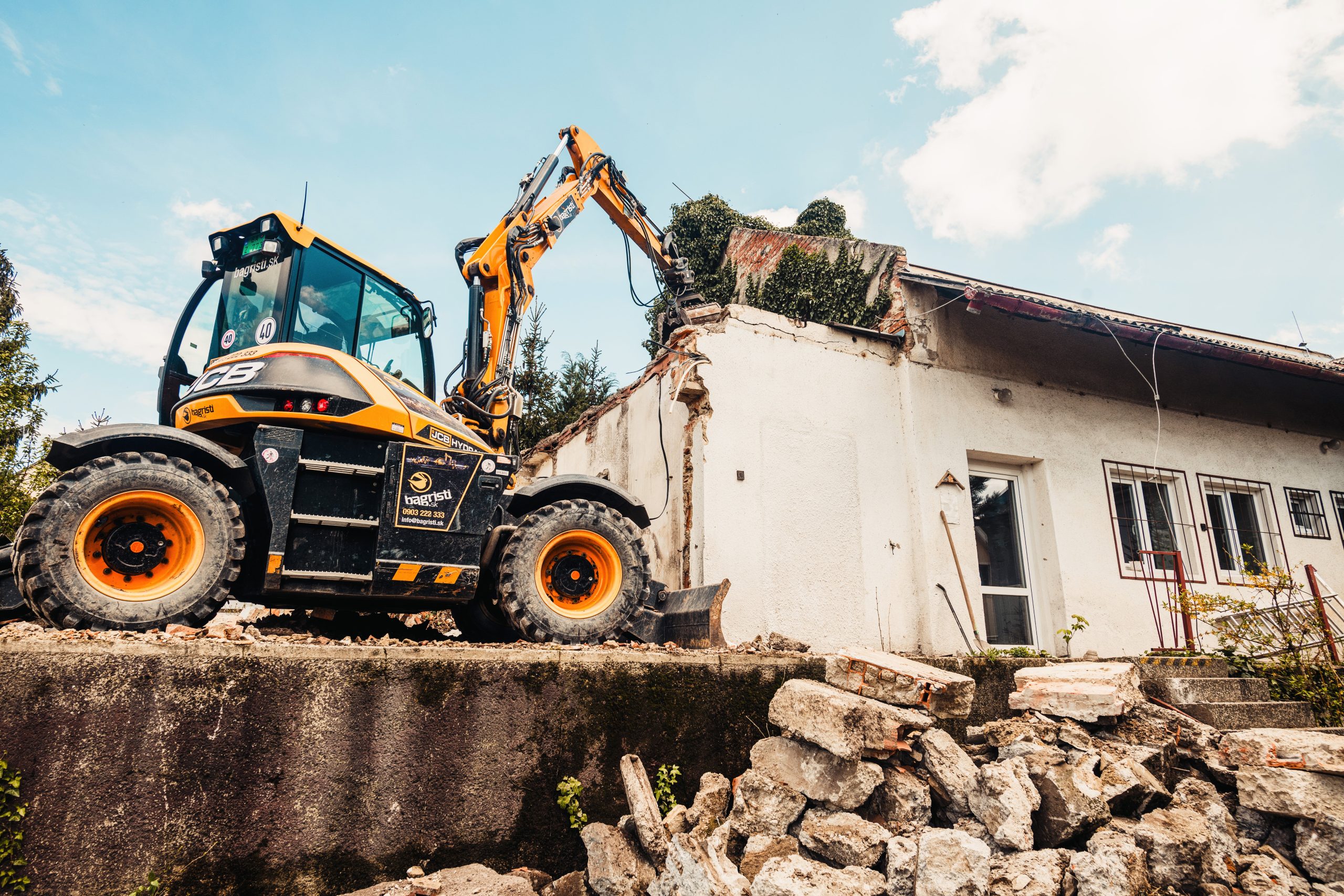 A Leading Demolition Company for Your Project